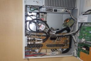 【修理】壁掛型アンプ修理しました